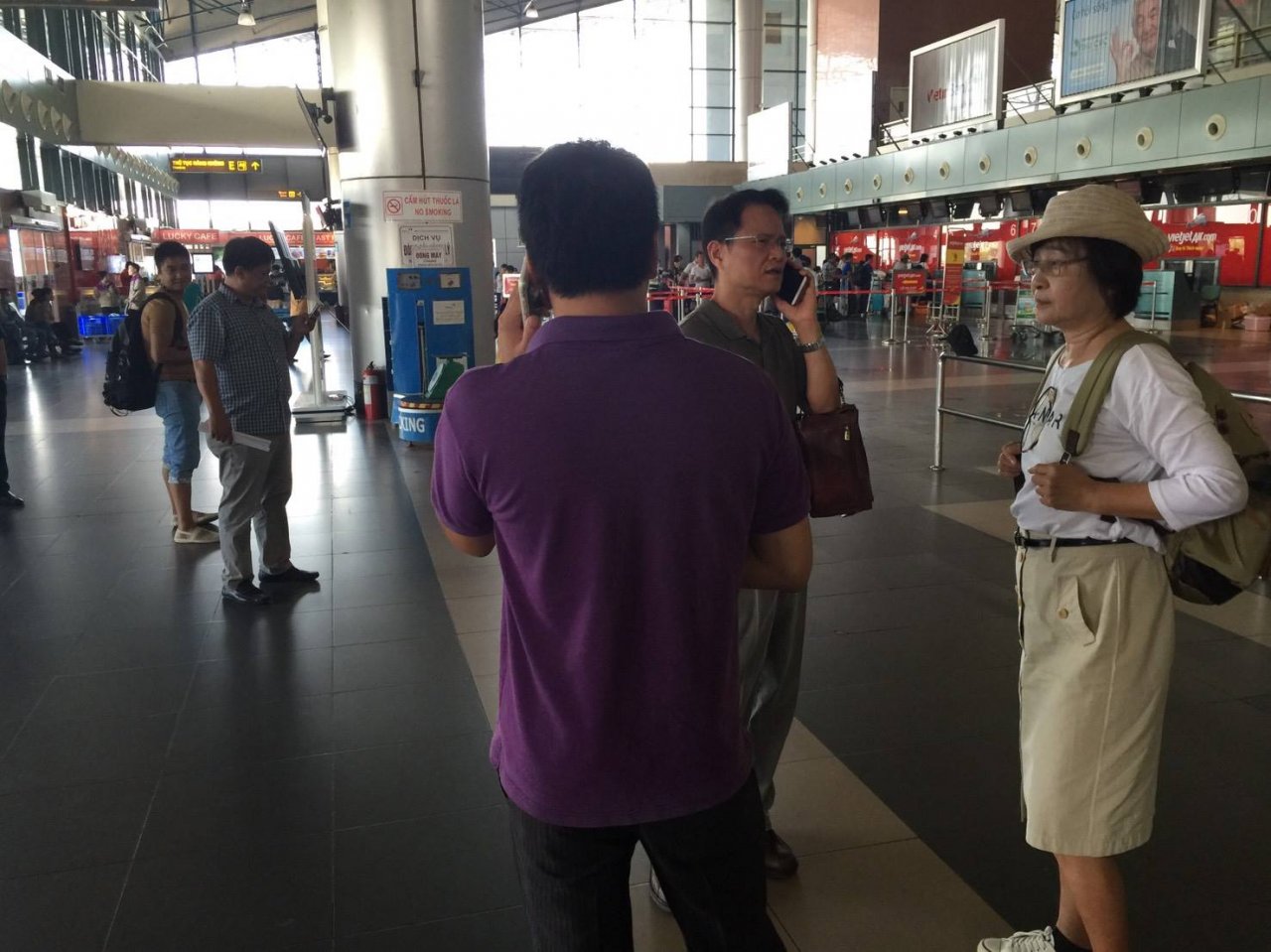 Crisis averted after lawmaker has passport held in Vietnam