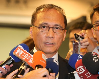 Government to act to cut CO2 emissions: Premier