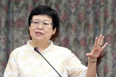 MAC: There are problems with Feng’s trip to China