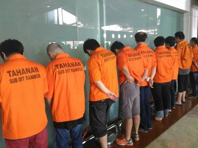 Indonesia returns 11 fraud suspects to Taiwan