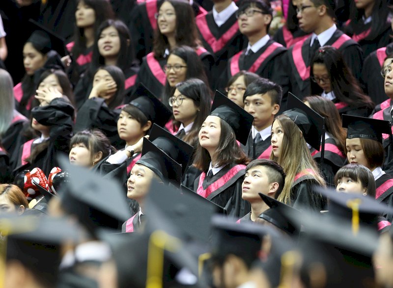Foreign students up to high school level can return to Taiwan
