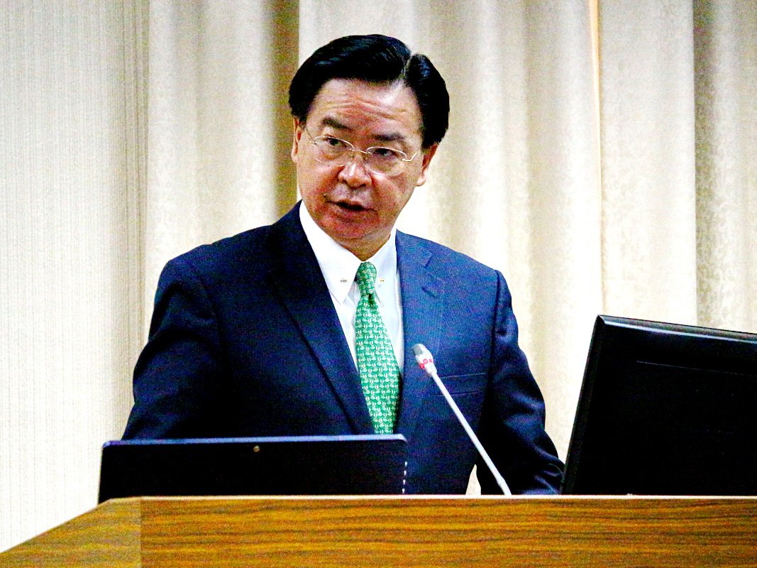 Universal suffrage key to solving HK’s problems: Official