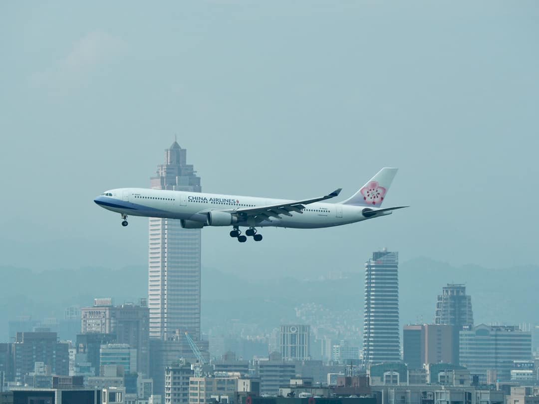 Civic groups call on legislature to put Taiwan’s name on passport and airlines