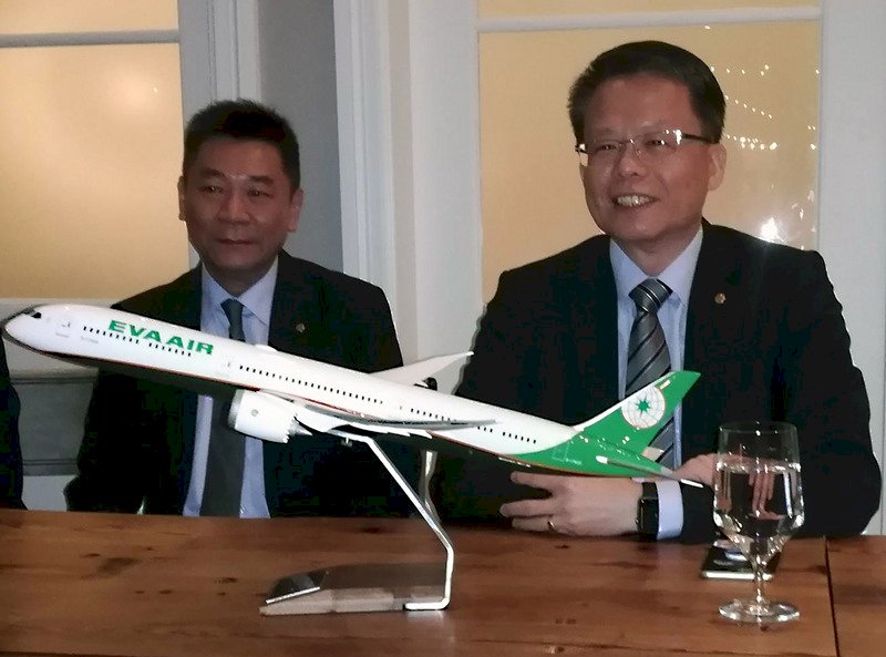 EVA Air’s new Boeing 787 Dreamliner arrives Tuesday