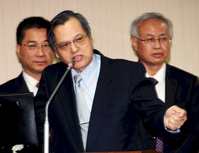 Hong Kong responsible for deadlock over murder suspect: Officials