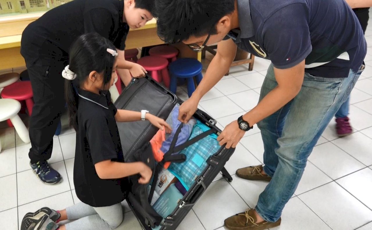 VIDEO: Taiwanese students win gold at exhibit for young inventors