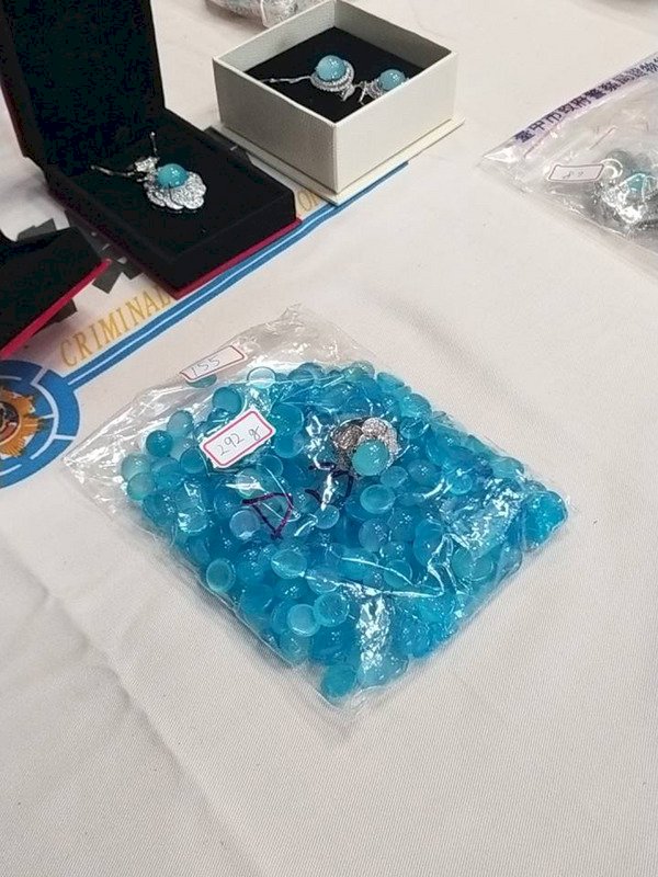 Investigation bureau nabs 13 suspected of selling counterfeit jewelry