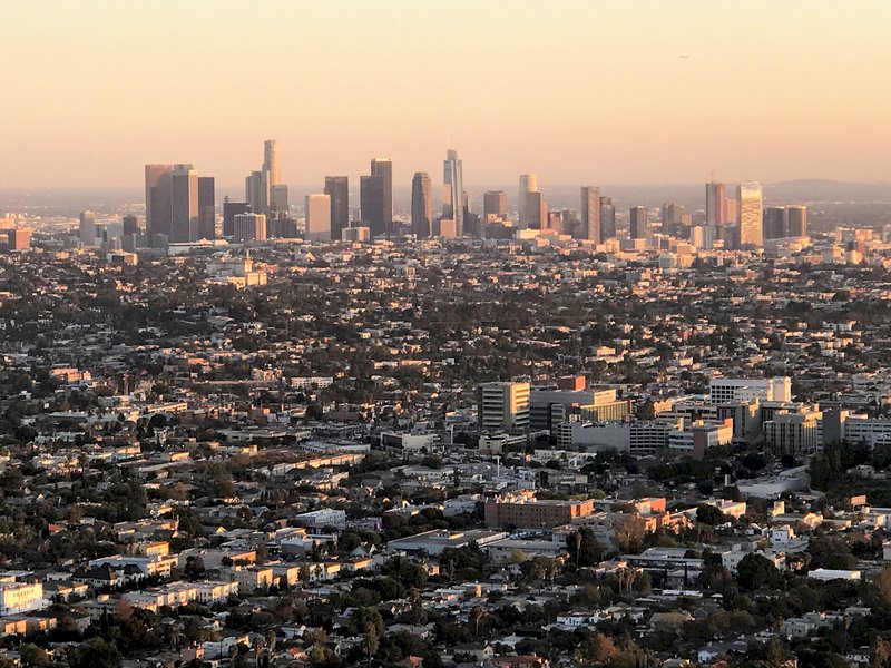 Epidemic center mulls raising travel alert level for three US states