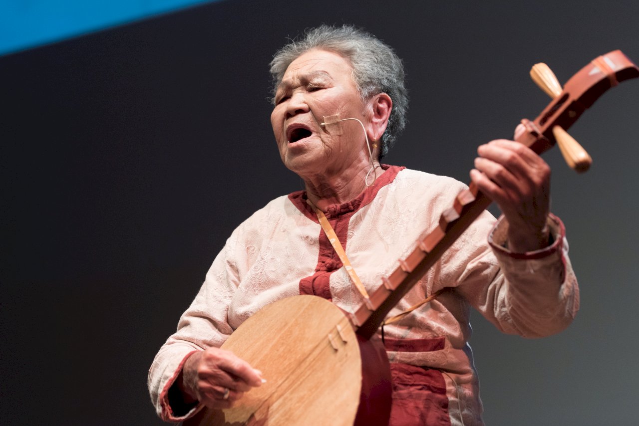86-year-old folk singer among recipients of arts education award