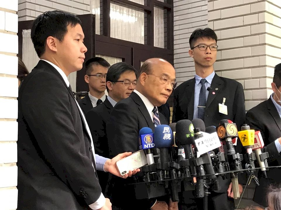 Premier urges heavy fines for violators of quarantine regulations