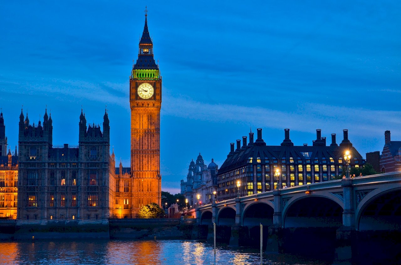 UK report implies heavy consequences if China invades Taiwan