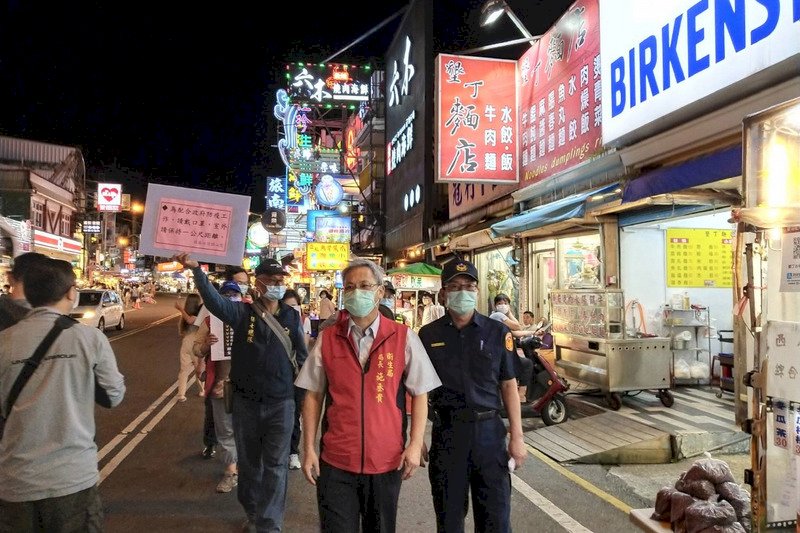 COVID-19 cases reach 373; CECC urges hotspot visitors to stay home