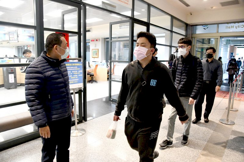 Epidemiologist: Taiwan safe from major outbreak if local cases under 20/week