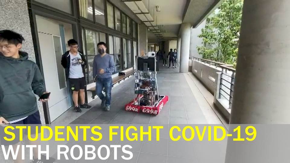Video: Tainan students invent robots to fight COVID-19 on campus