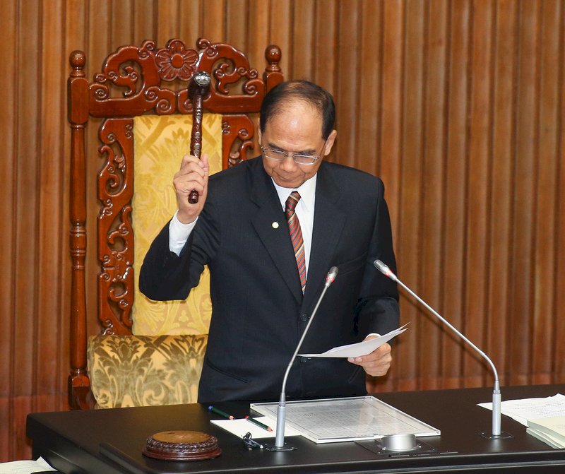 Legislature establishes exam standards for public health specialists