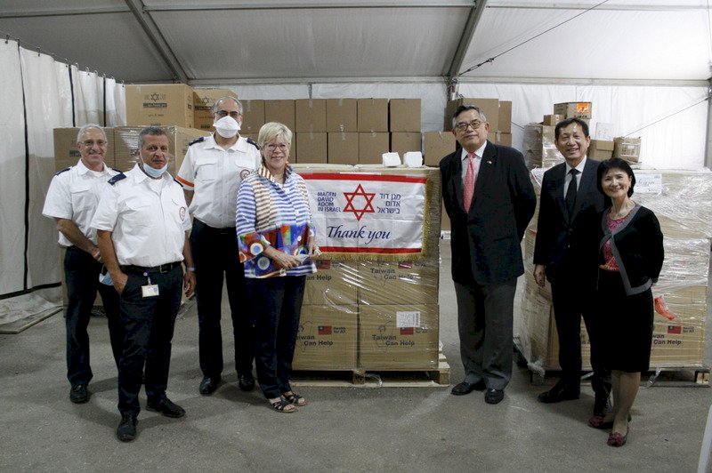 Taiwan donates 100,000 face masks to Israel