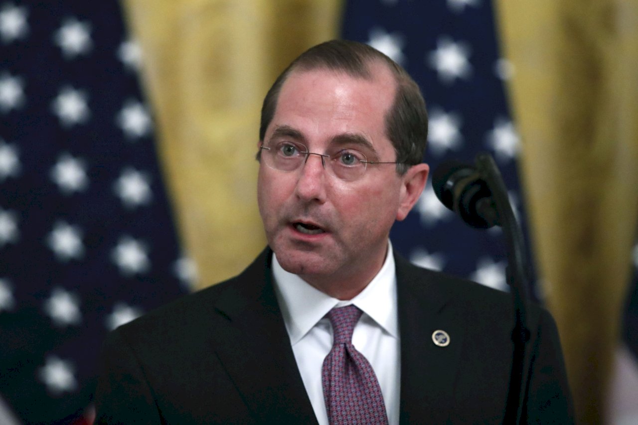 US Health Secretary Alex Azar arrives in Taiwan