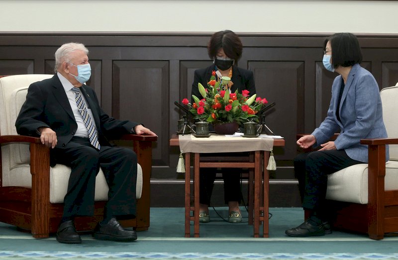 Tsai thanks Nicaragua envoy for promoting bilateral ties