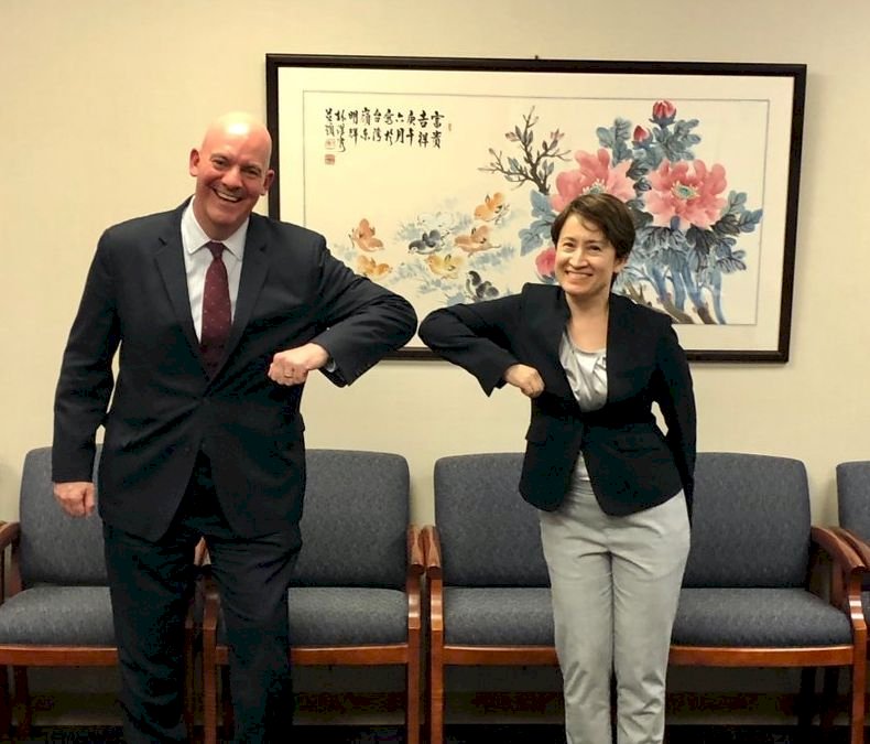 Taiwan representative to the US meets with State Department official
