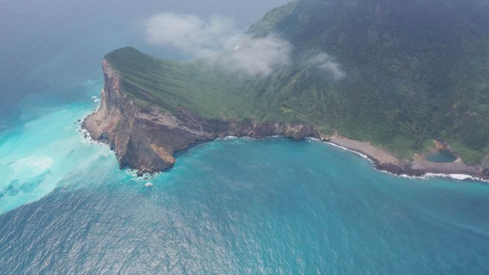 Popular tourist attraction composed mostly of acidic seawater: Scientists