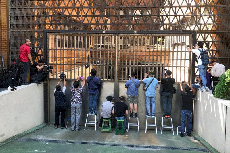 Legislature backs order to detain three lawmakers