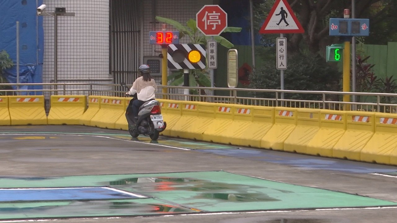 Video: Safety video section to be added to scooter license test