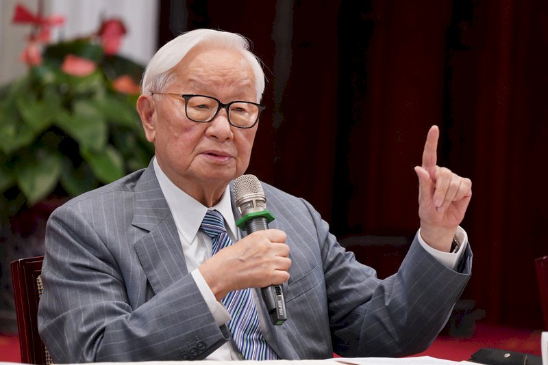 Tsai sends TSMC founder to special APEC meeting on Friday
