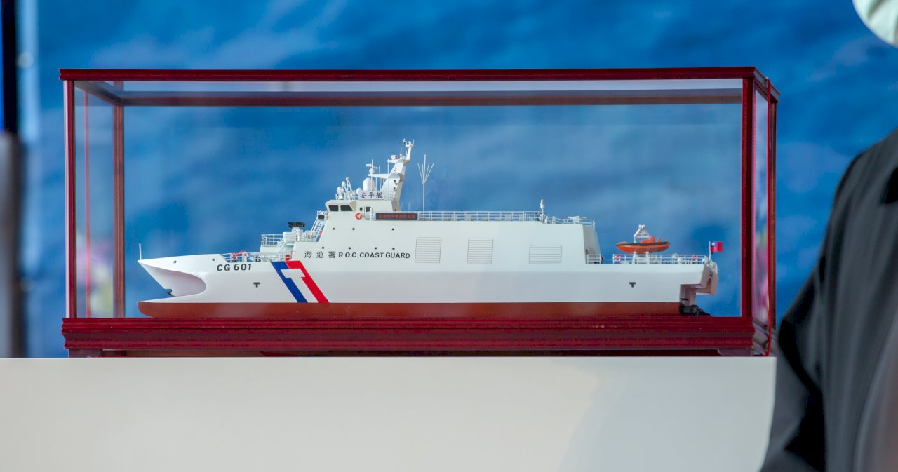 Tsai: Strong domestic shipbuilding program will strengthen defense