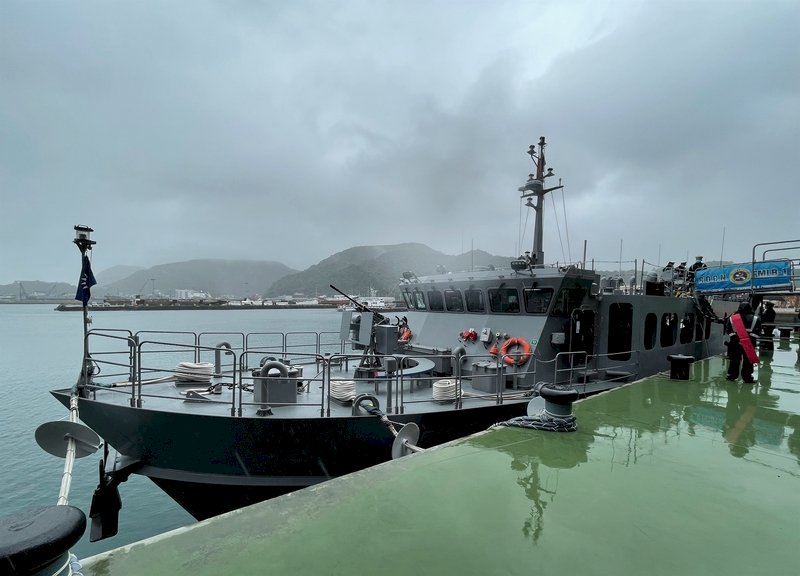 Navy takes delivery of two high-speed minelayers