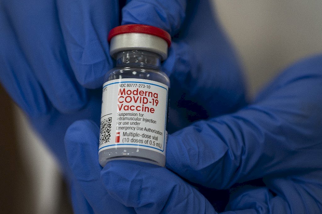 COVID-19: Tsai thanks officials for securing 5 million vaccine doses