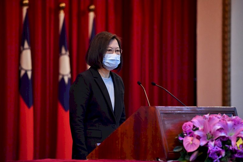 President urges military to show determination to defend Taiwan