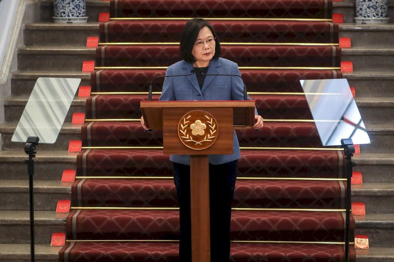 Tsai renews calls for dialogue with Beijing in New Year’s address
