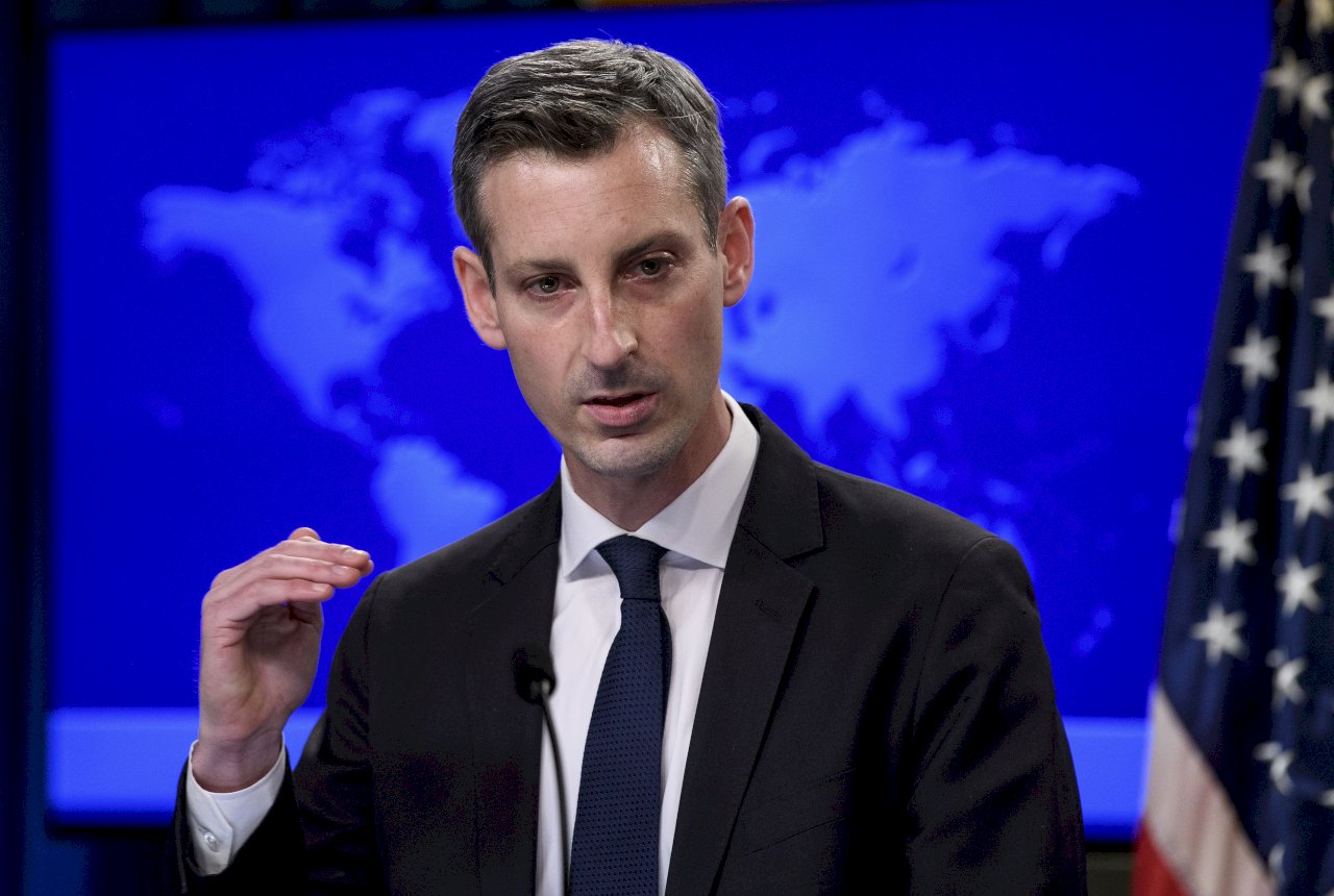 US urges Beijing to cease military pressure against Taiwan