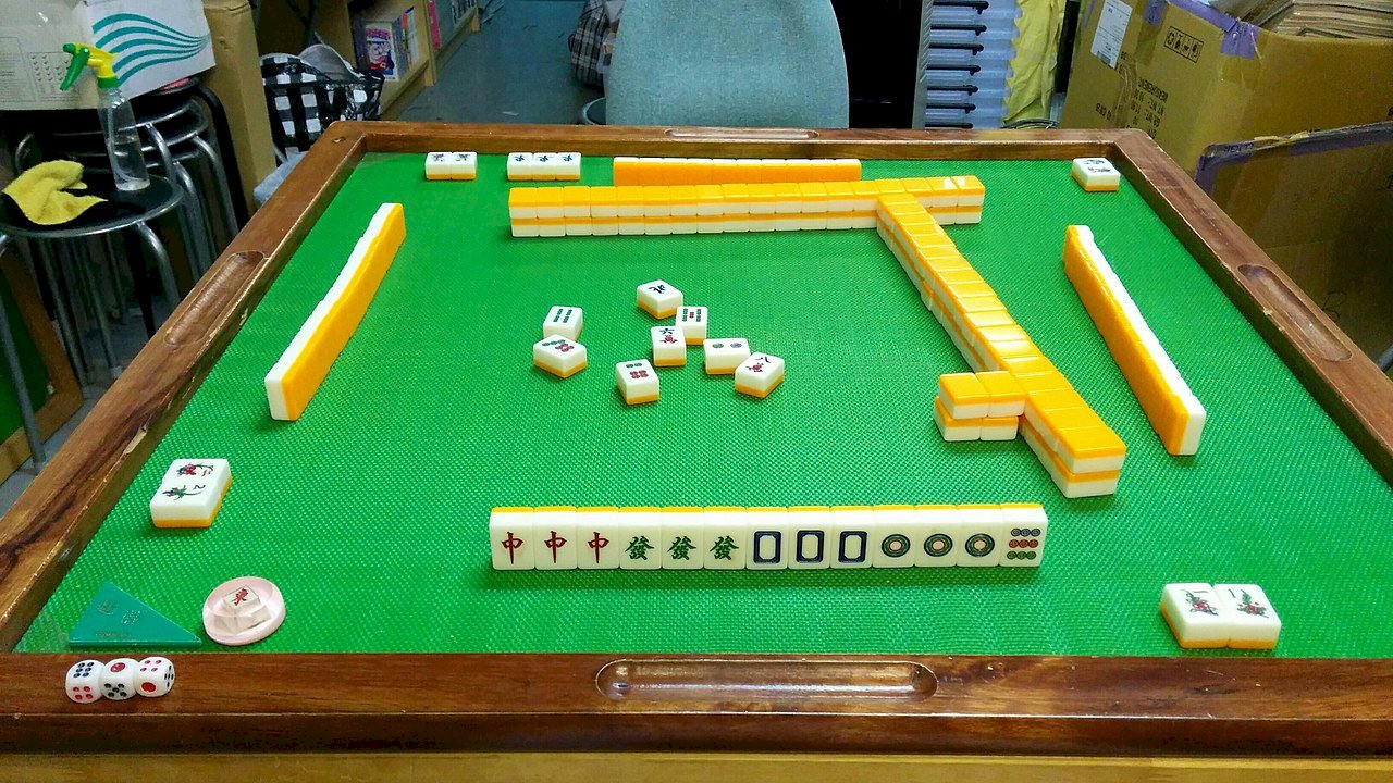 Chinese New Year Encyclopedia: Mahjong