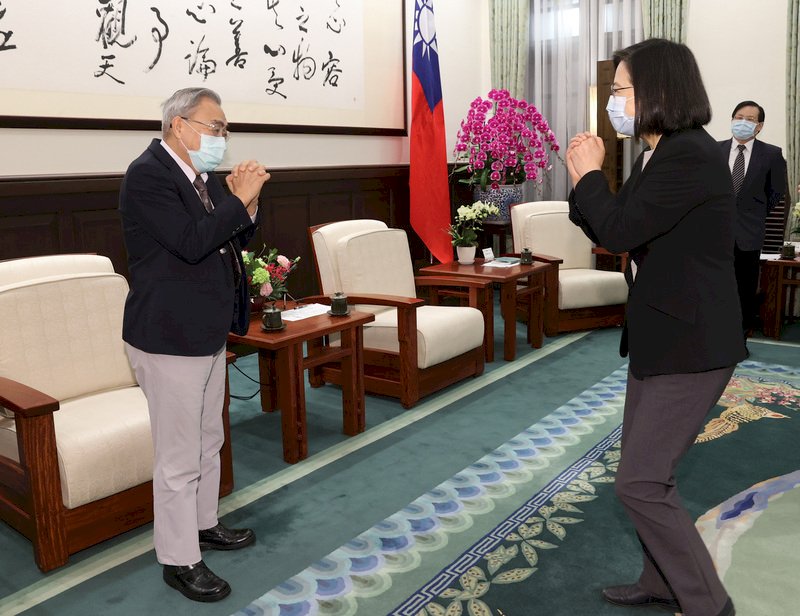 Tsai vows to make breakthrough in innovation, investment & trade ties