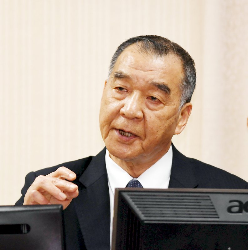 Defense minister confirms new command structure