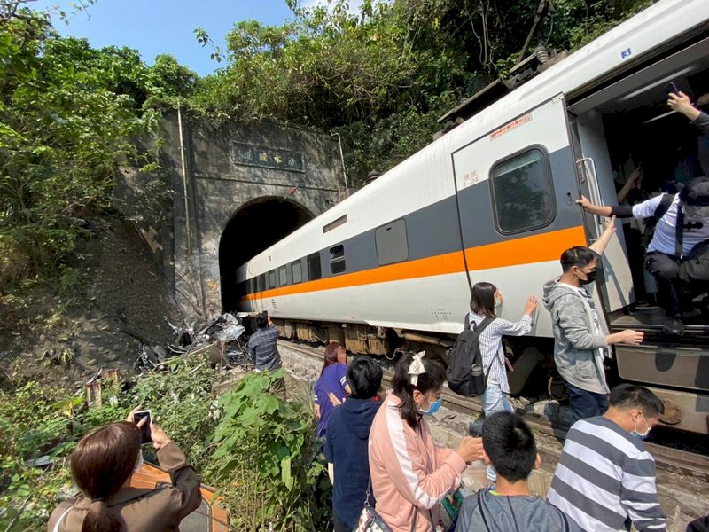 50 dead in Taiwan's worst-ever rail accident