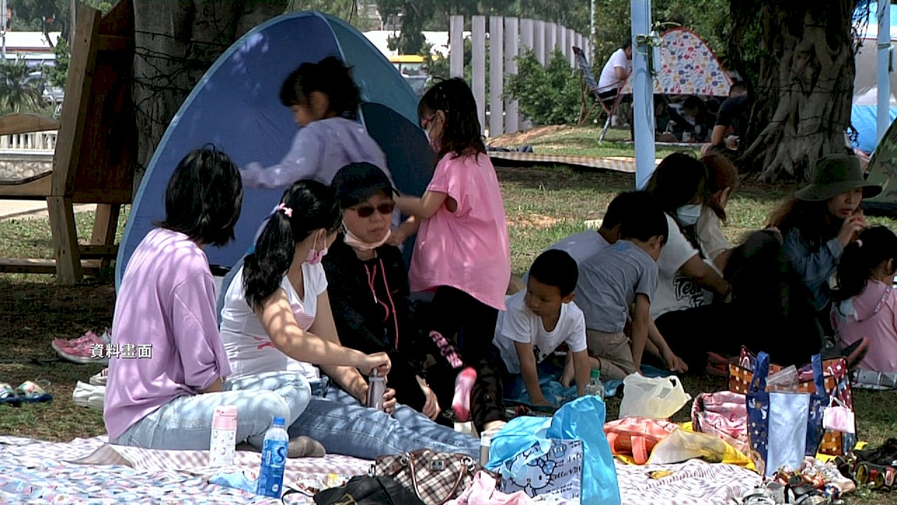 VIDEO: Kaohsiung population drops with COVID-19 keeping some out of country