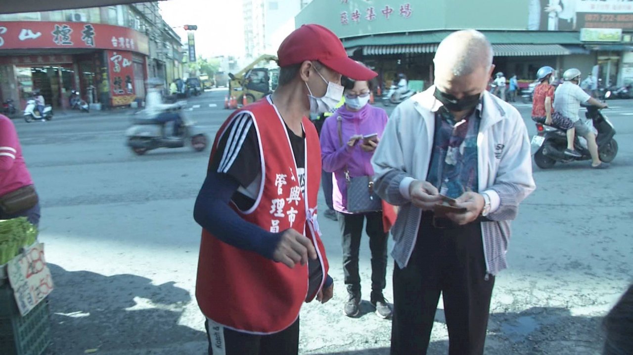 Authorities urge public to limit visits to traditional markets