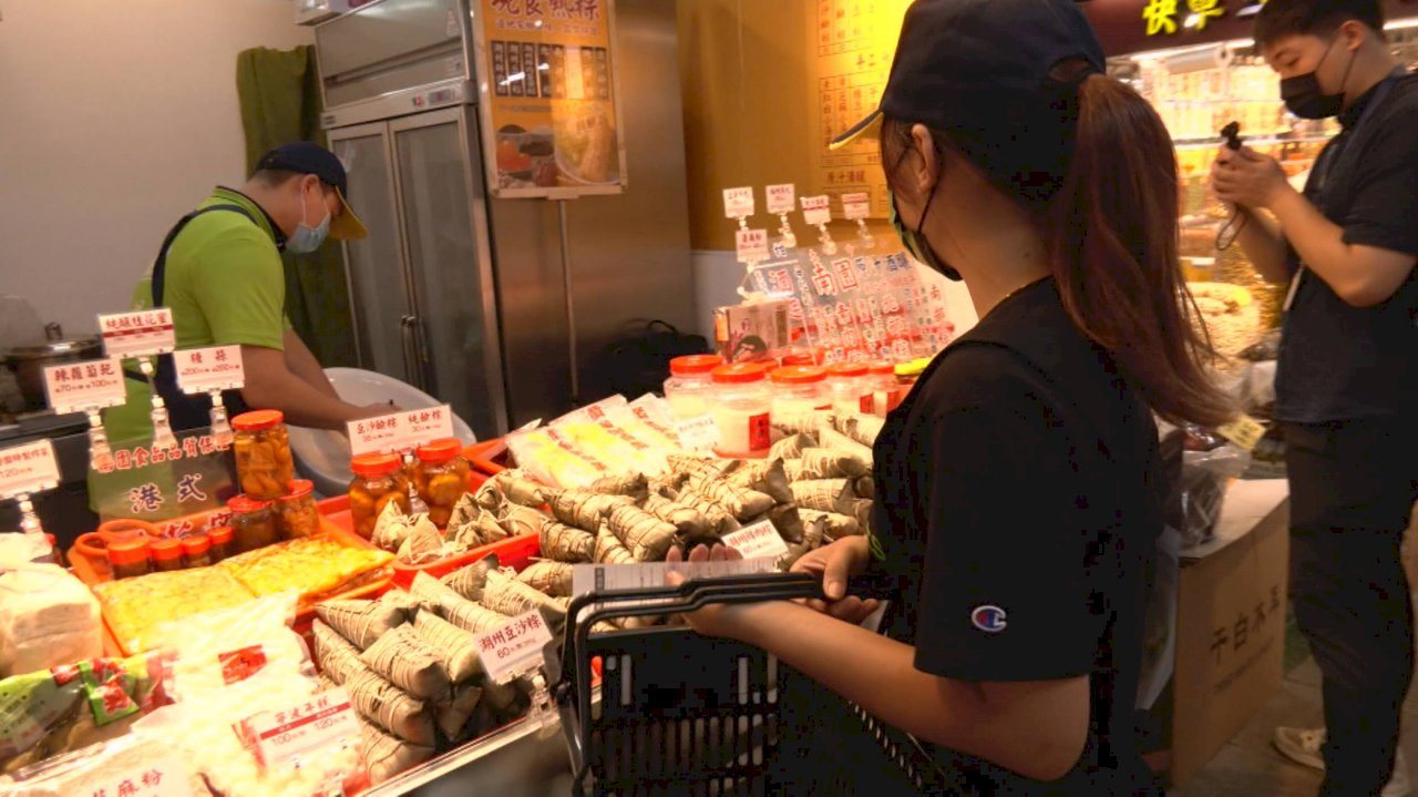 Food delivery app makes headway into traditional markets