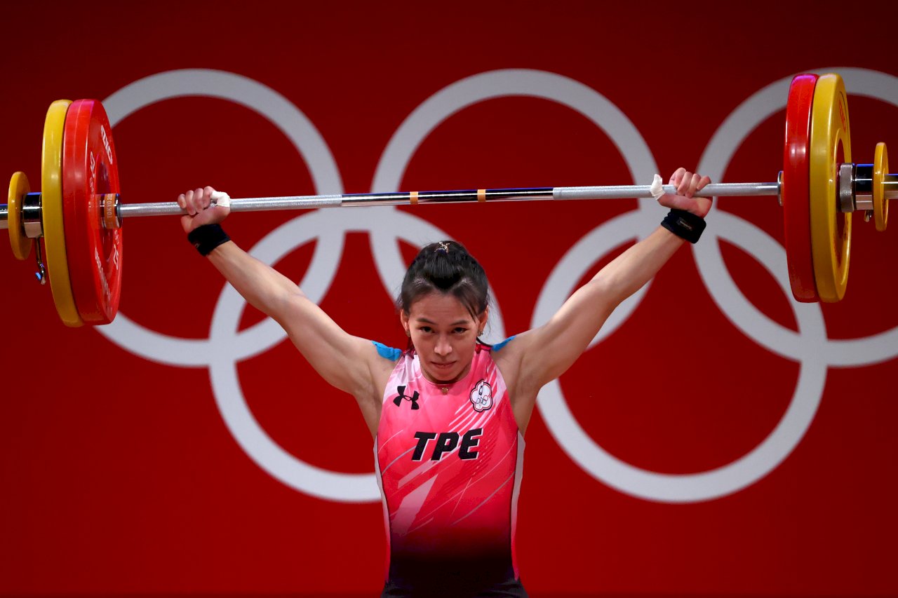 VIDEO: Taiwan weightlifter Kuo Hsing-chun’s success story