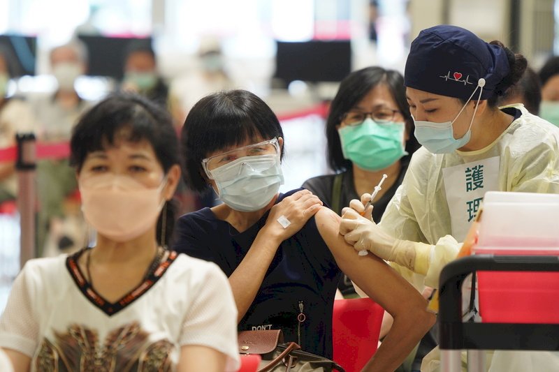 Opposition lawmakers call for investigation into vaccine-related deaths