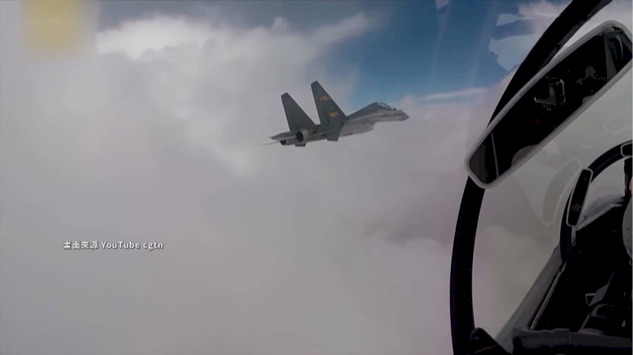 China sends 19 planes into Taiwan’s ADIZ on Sunday