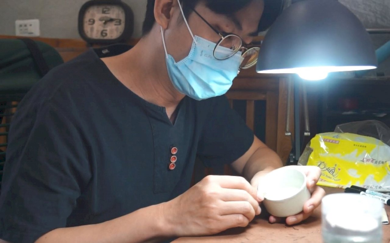 VIDEO: A craftsman from Pingtung brings new life to old items