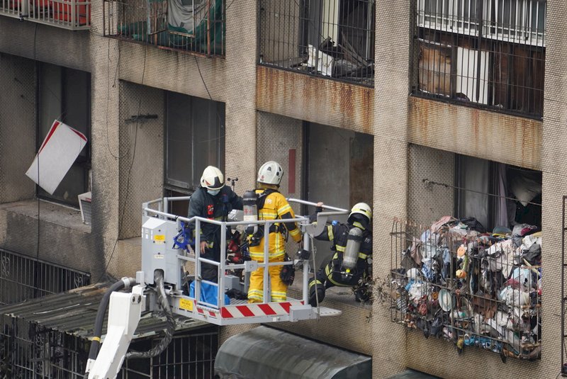 Taiwan mourns Kaohsiung fire victims