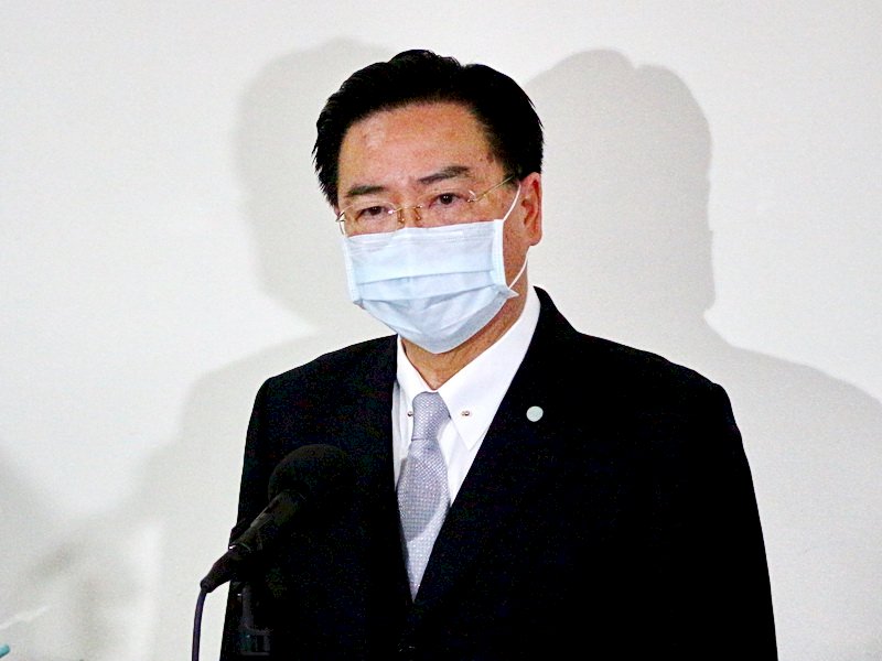 Foreign minister to visit Central Europe