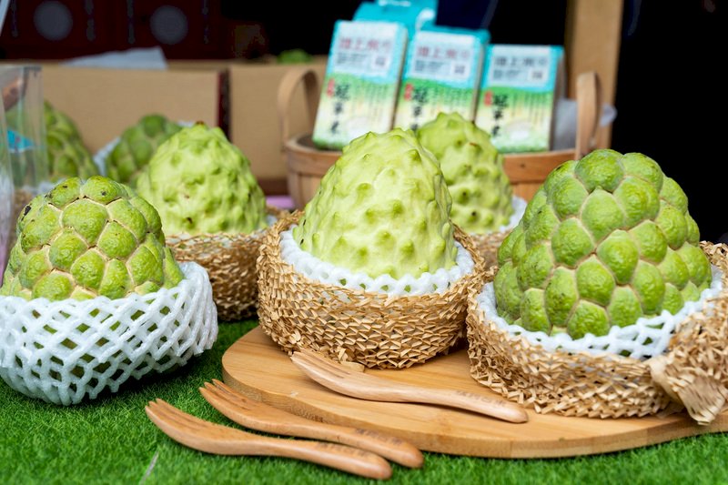 Taiwan fruit exports to China drop dramatically