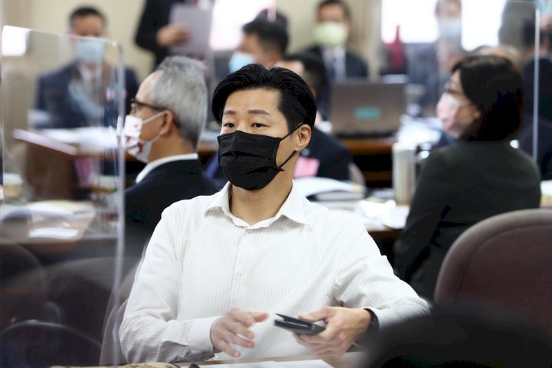 Lawmaker speaks out against China’s “digital authoritarianism”