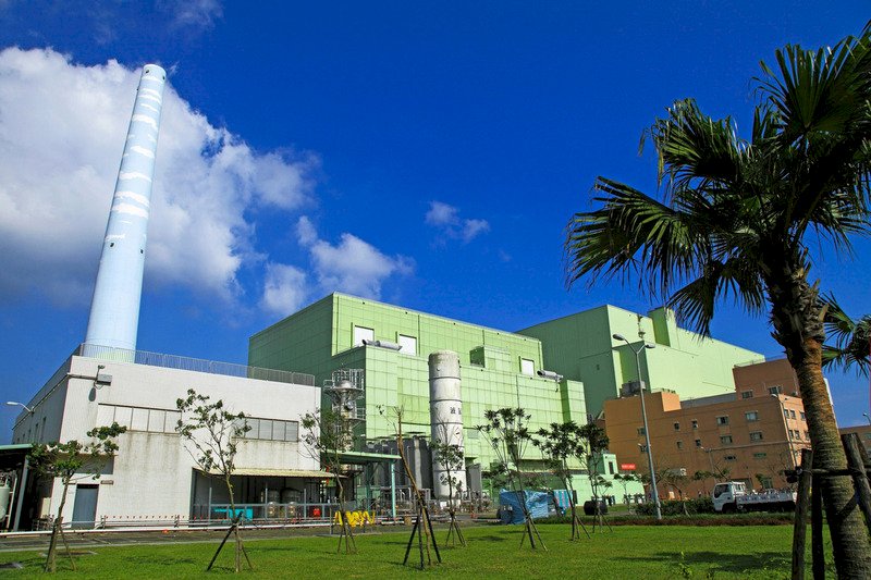 VIDEO: Nuclear power at the center of upcoming referendum