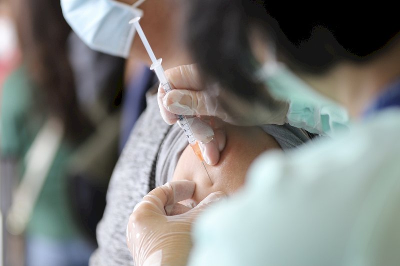 24 work sectors will require employees to be vaccinated starting January